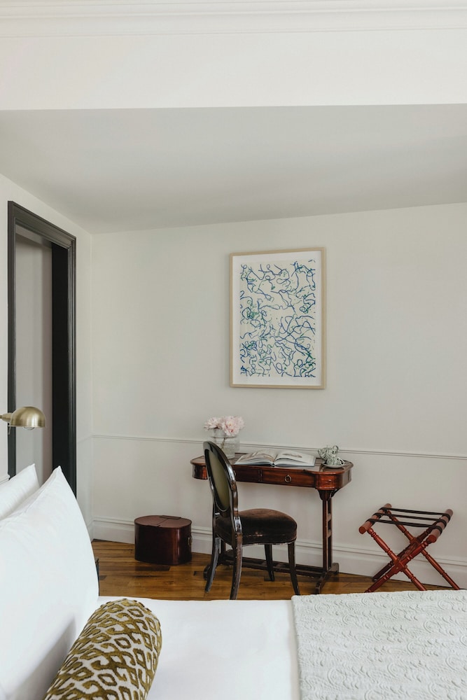 ATRIUM, STUDIO, ACCESSIBLE