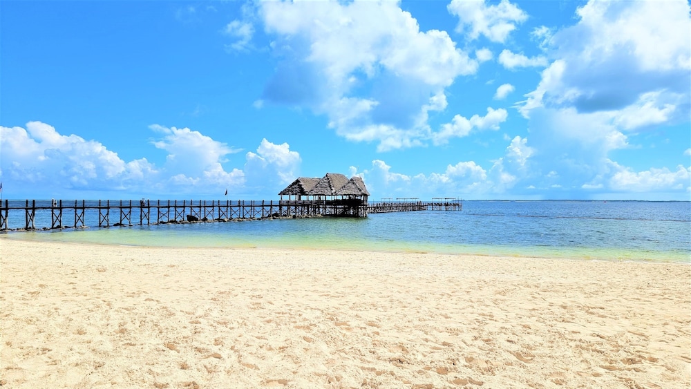 Paradise Beach Resort 43/50