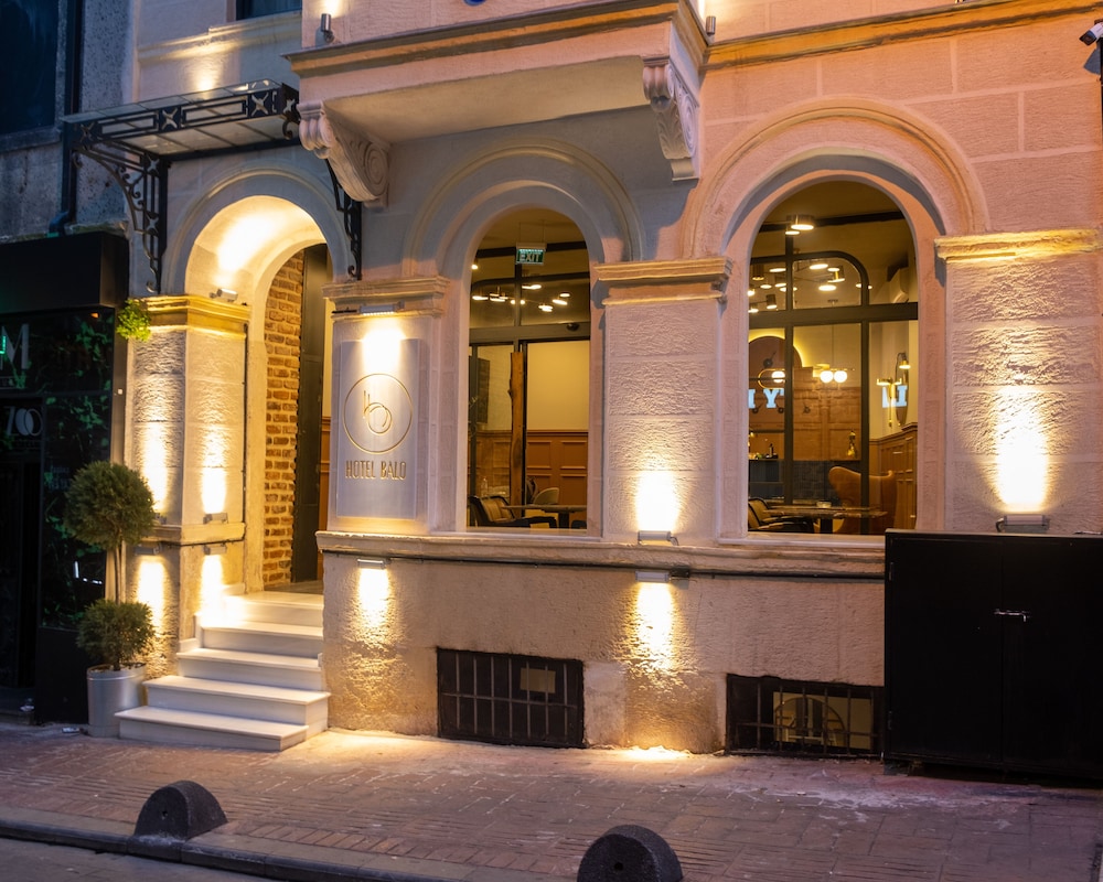 Hotel Balo 6/50