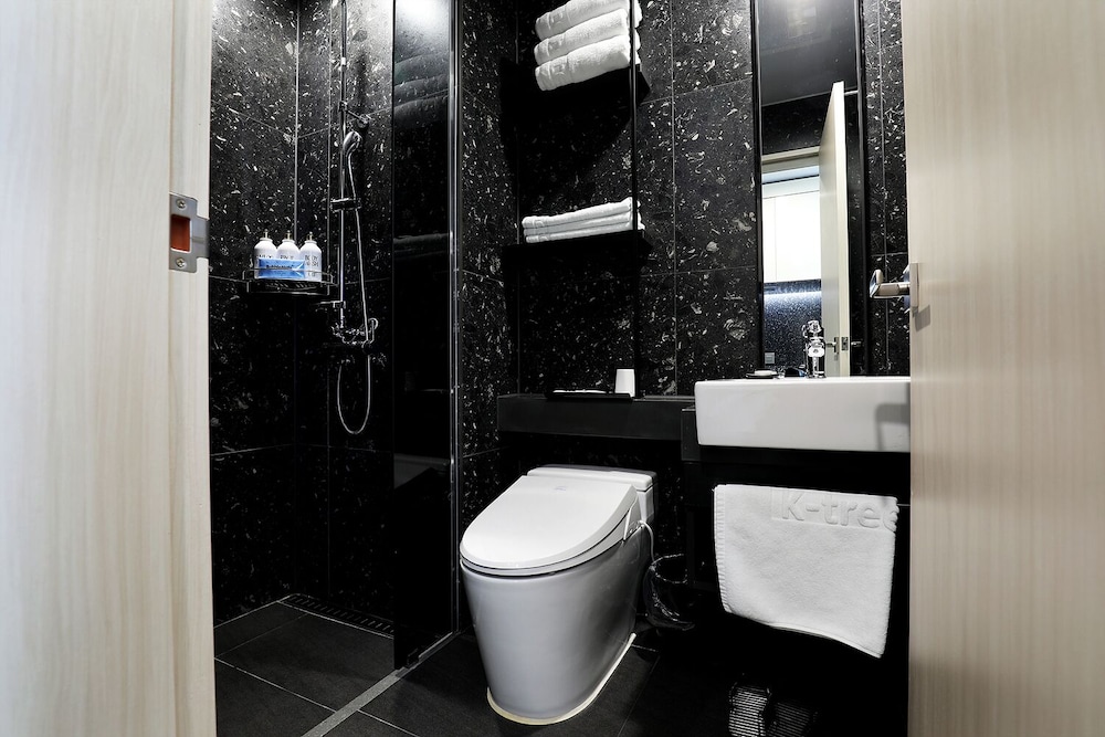 Gloucester Hotel Kintex 60/61