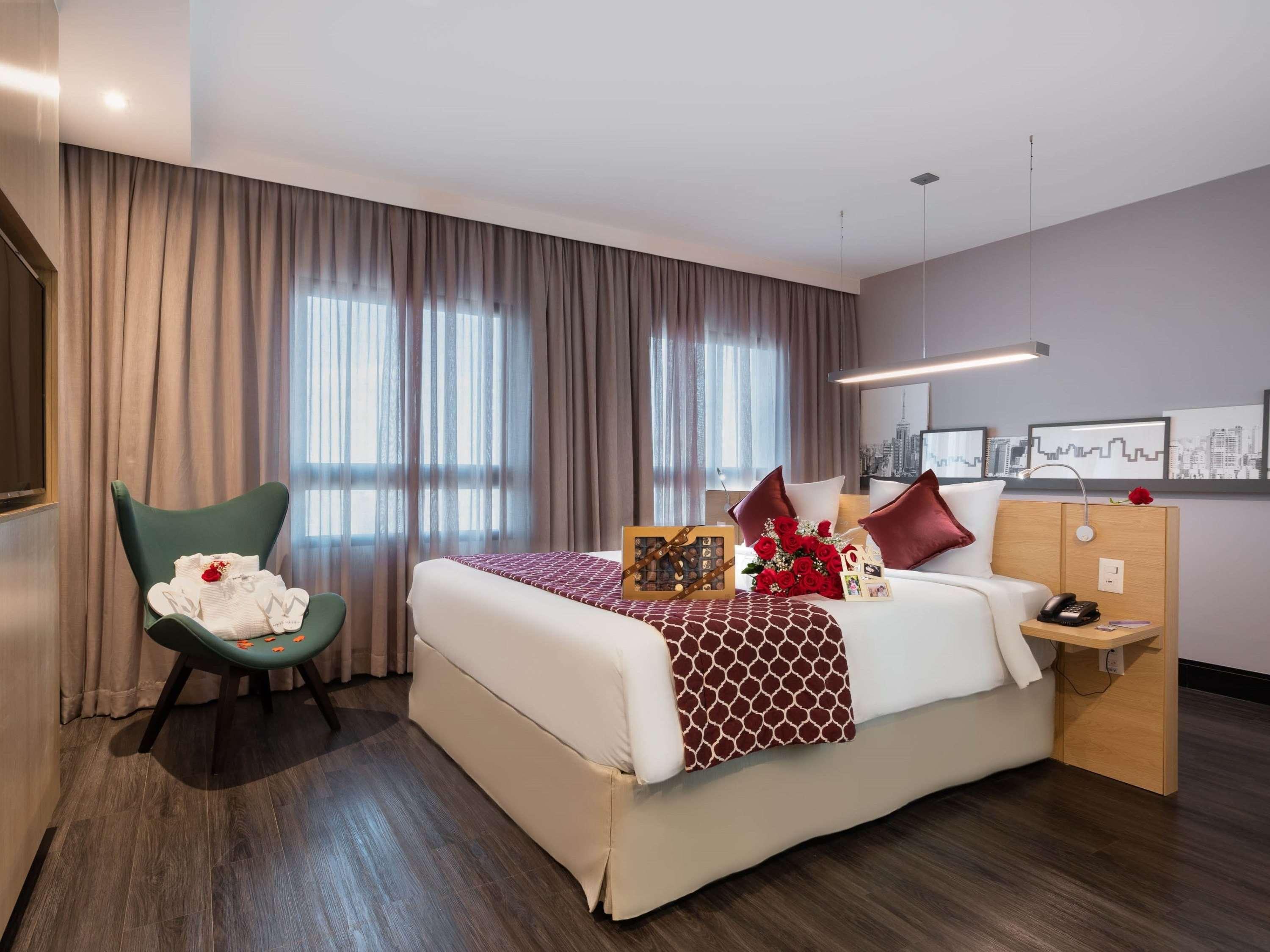 DELUXE, APARTMENT, QUEEN BED