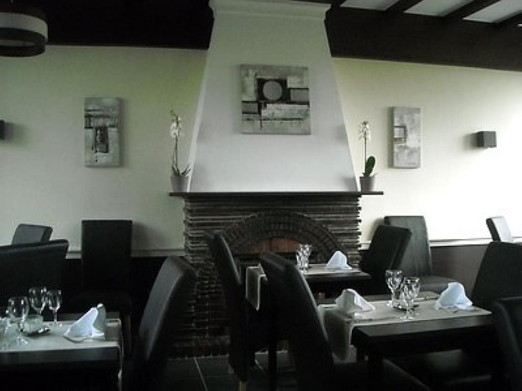 LOGIS AUBERGE DES AULNETTES 24/29