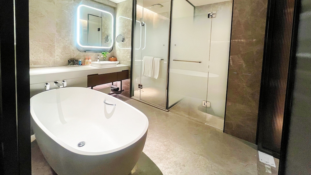 Crowne Plaza Hohhot City Center 15/76