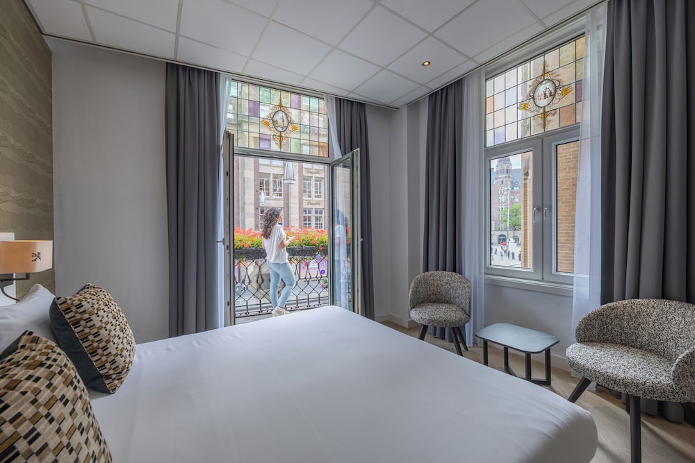 Hotel Amsterdam - De Roode Leeuw 18/59