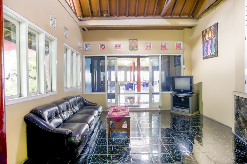 SPOT ON 2584 Hotel Karya Nunggal Asri 15/20