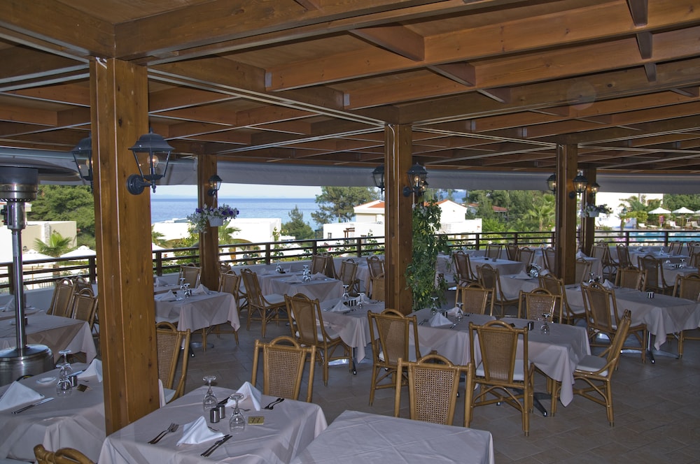 Aegean Melathron Thalasso Spa Hotel 62/81
