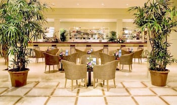 Hotel Las Olas 35/50