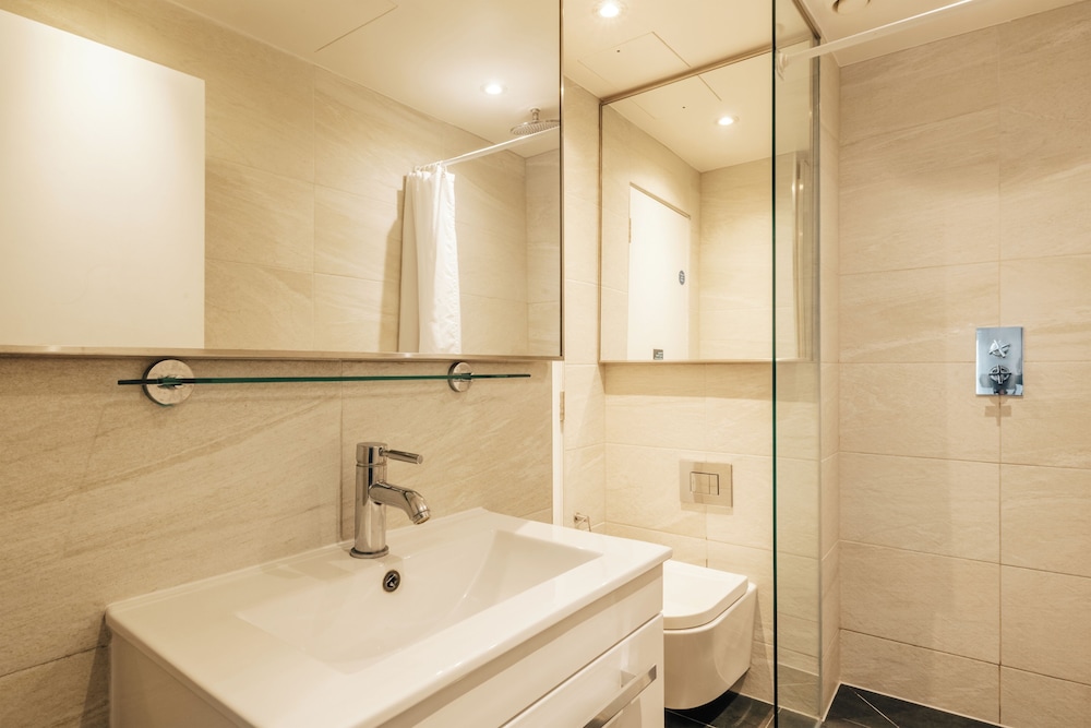 The Knaresborough by Aura Collection 47/50