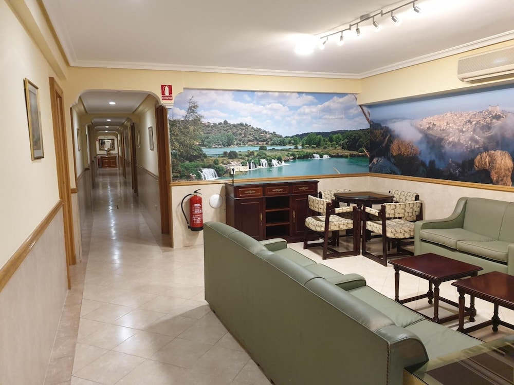 Hostal Los Gavilanes 2 37/50