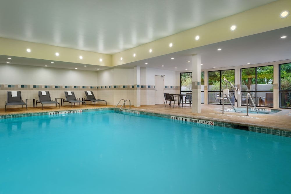 Courtyard by Marriott Kingston 21/50