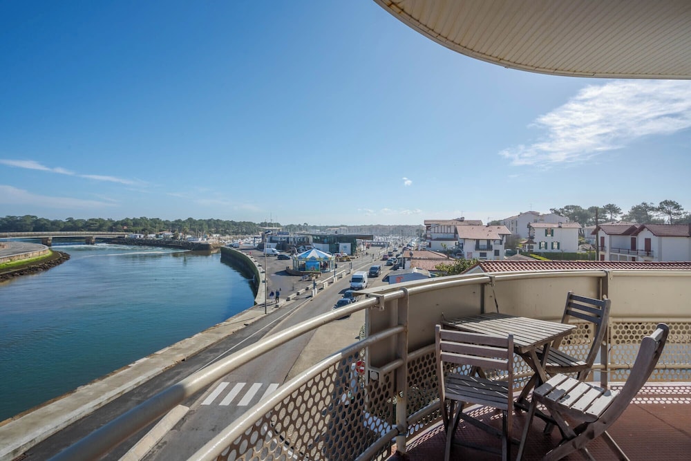 Korner Ocean Inter Hotel de L Ocean 48/50