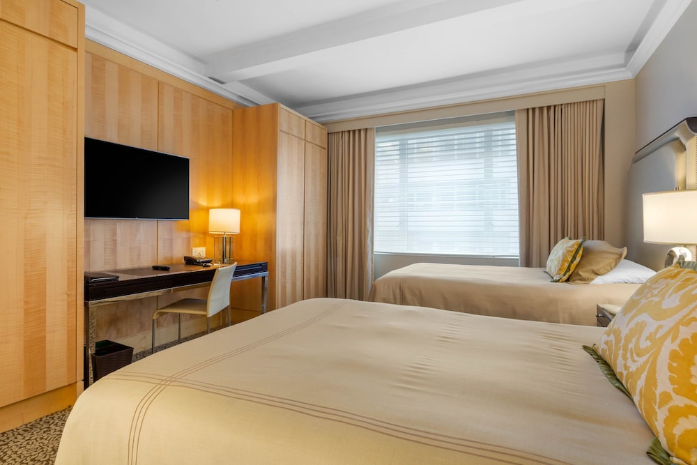 OMNI BERKSHIRE PLACE 17/62