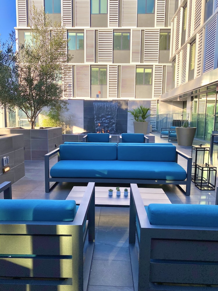 Hotel Mariposa Los Angeles 38/47