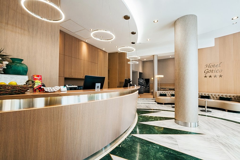 Gotico Hotel 11/77