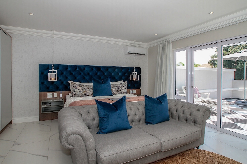 Sandals Guest House 53/77