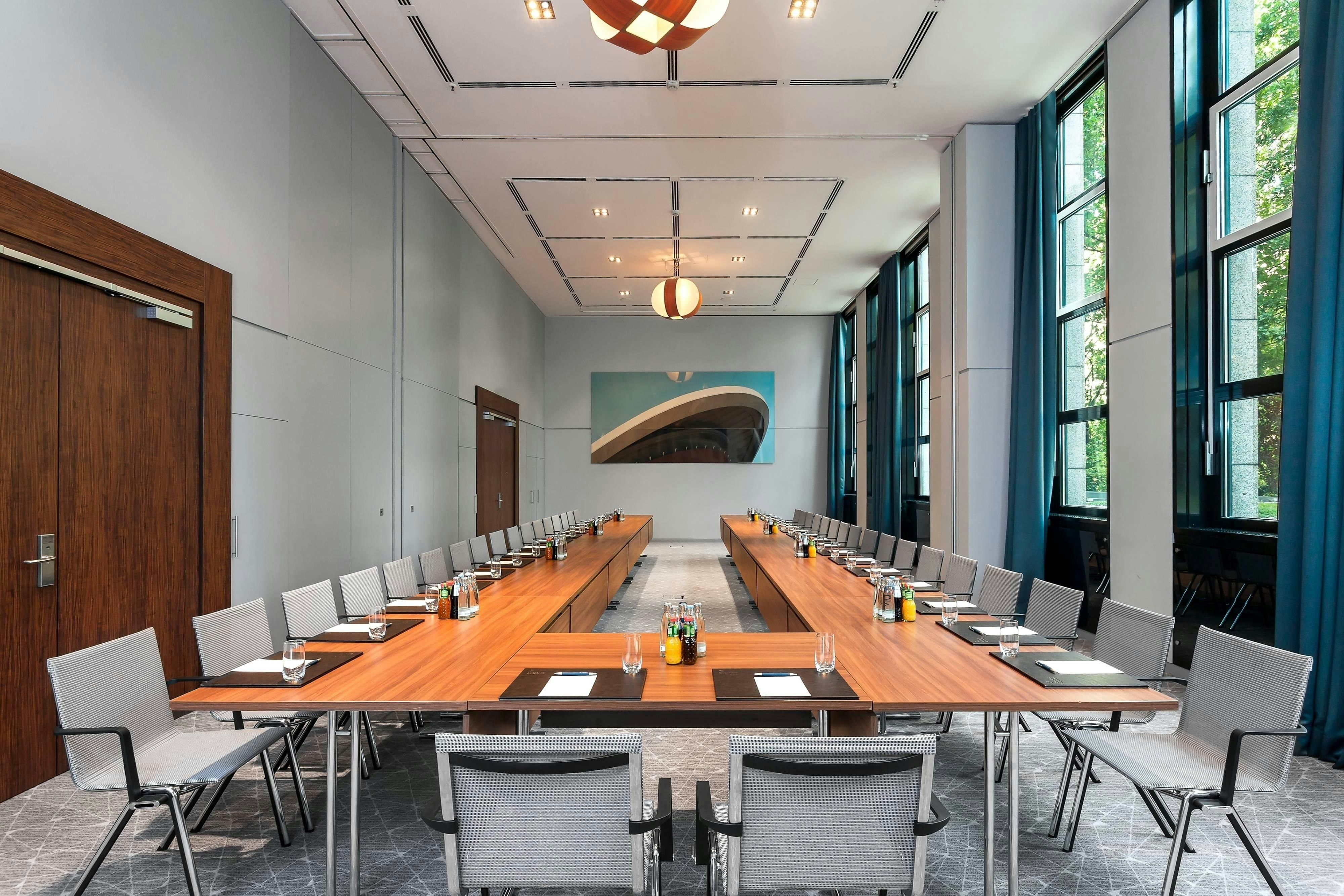 SHERATON BERLIN GRAND HOTEL ESPLANADE 34/39