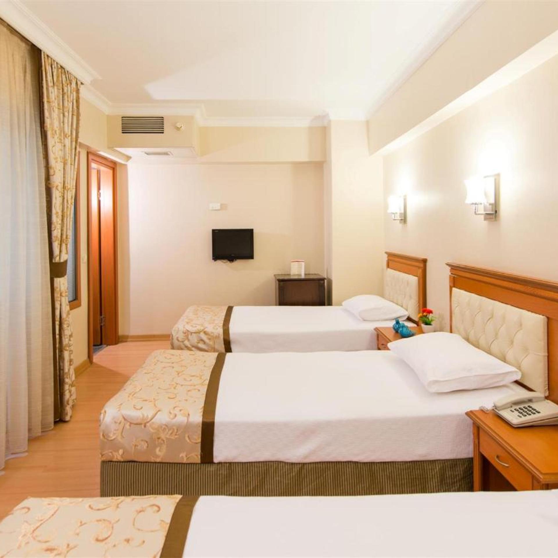 غرفة قياسية ثلاثية بسرير فردي، Prestige Hotel Old City 9/10