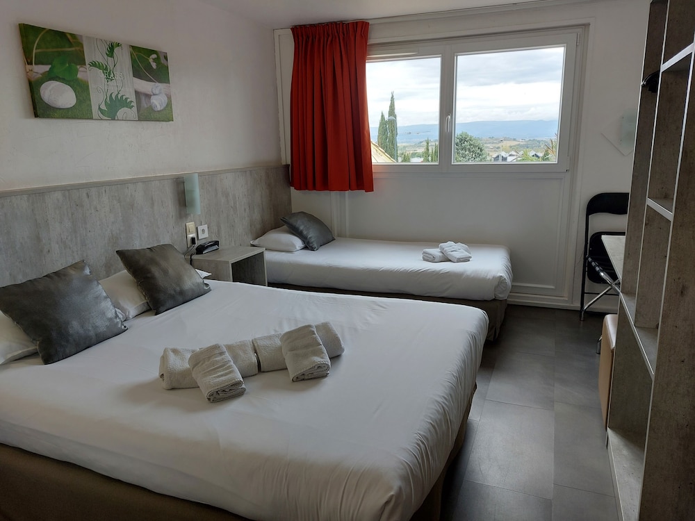 Brit Hotel Bosquet 8/50