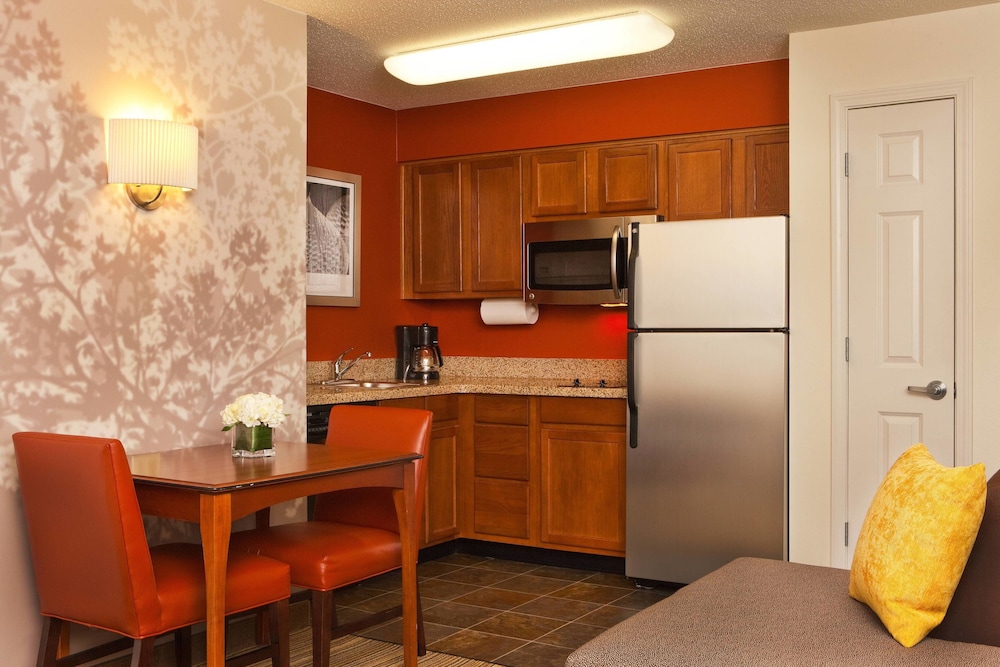 Residence Inn Greenbelt By Marriott 33/42