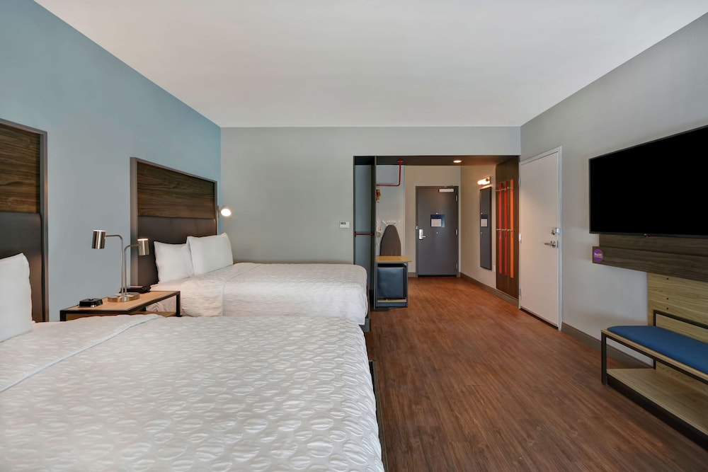 Room, 2 Queen Beds