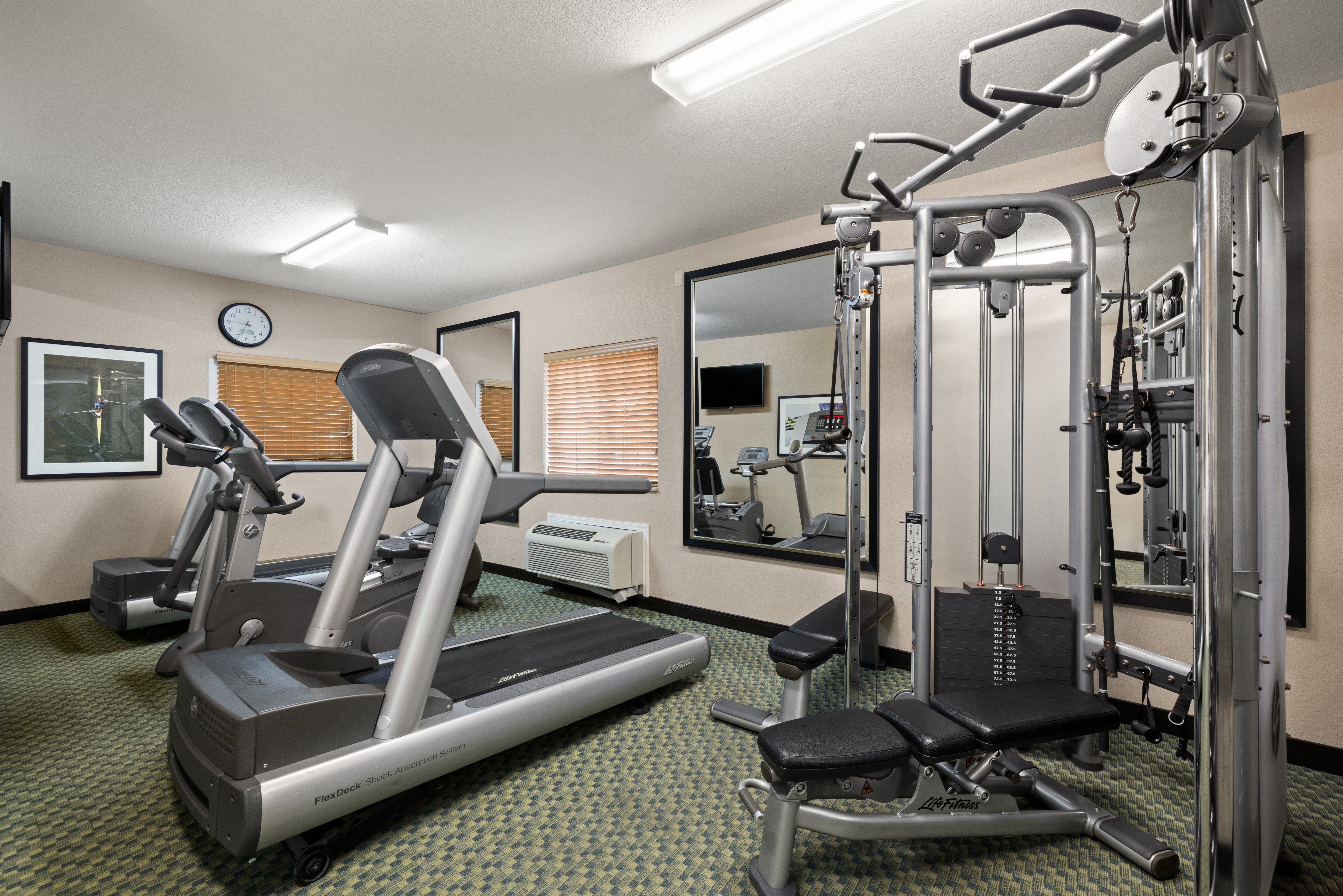Candlewood Suites Bismarck 23/51