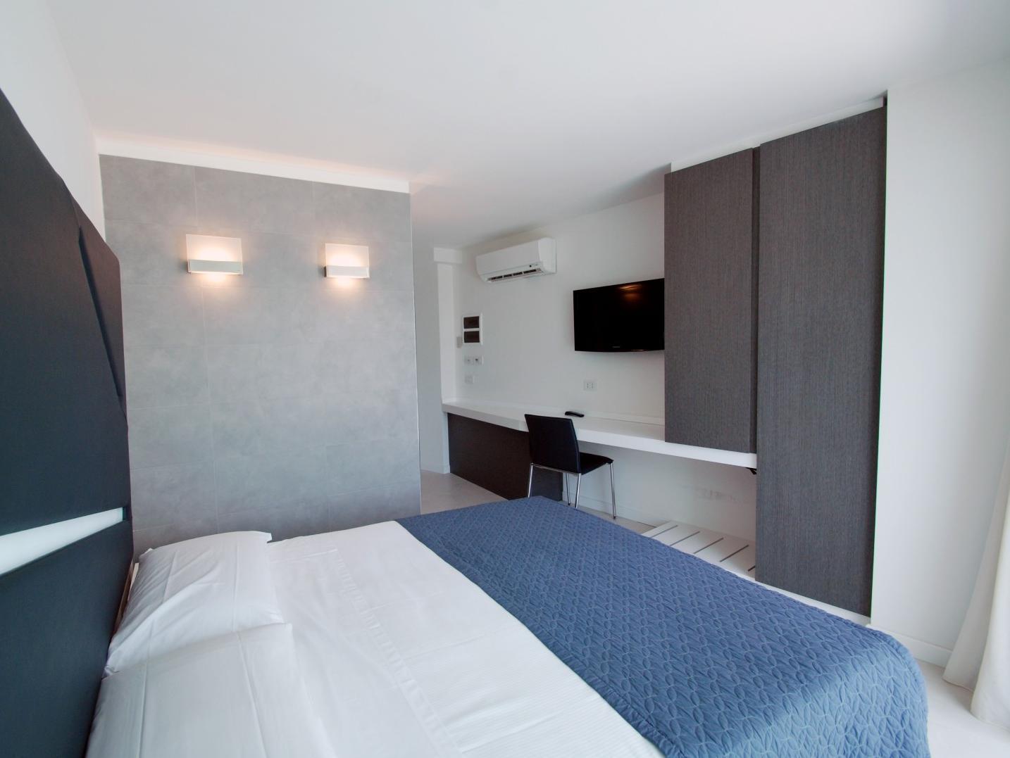 Classic, Double Bed