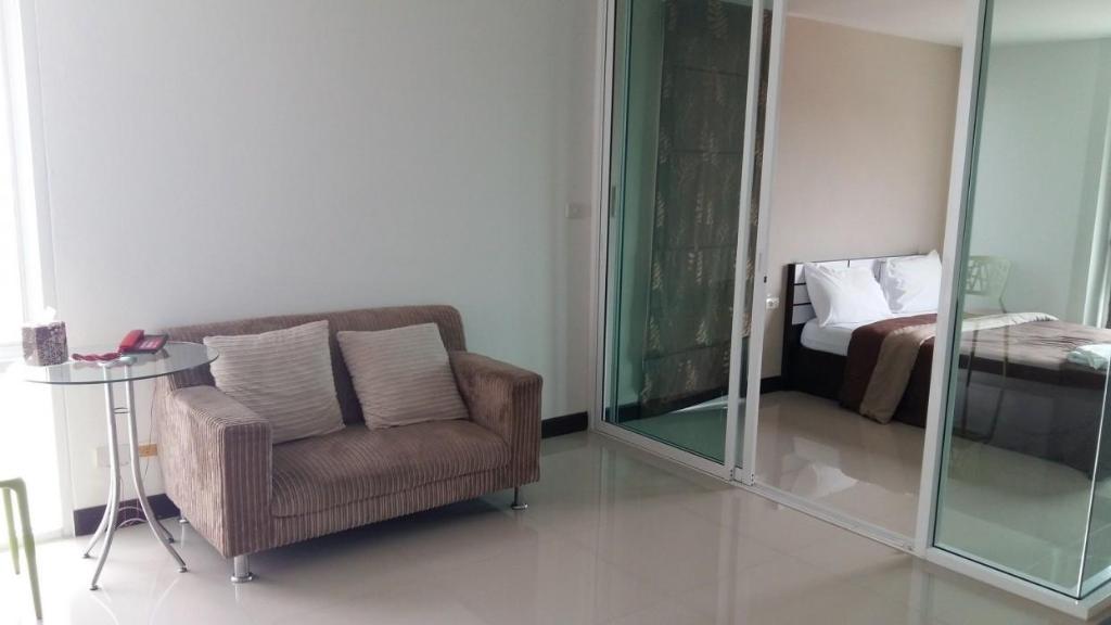 Say Hi Residences 28/40