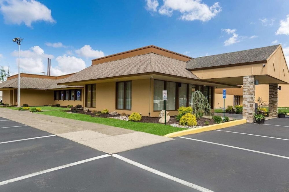 Rodeway Inn And Suites Stroudsburg - Poconos 16/20