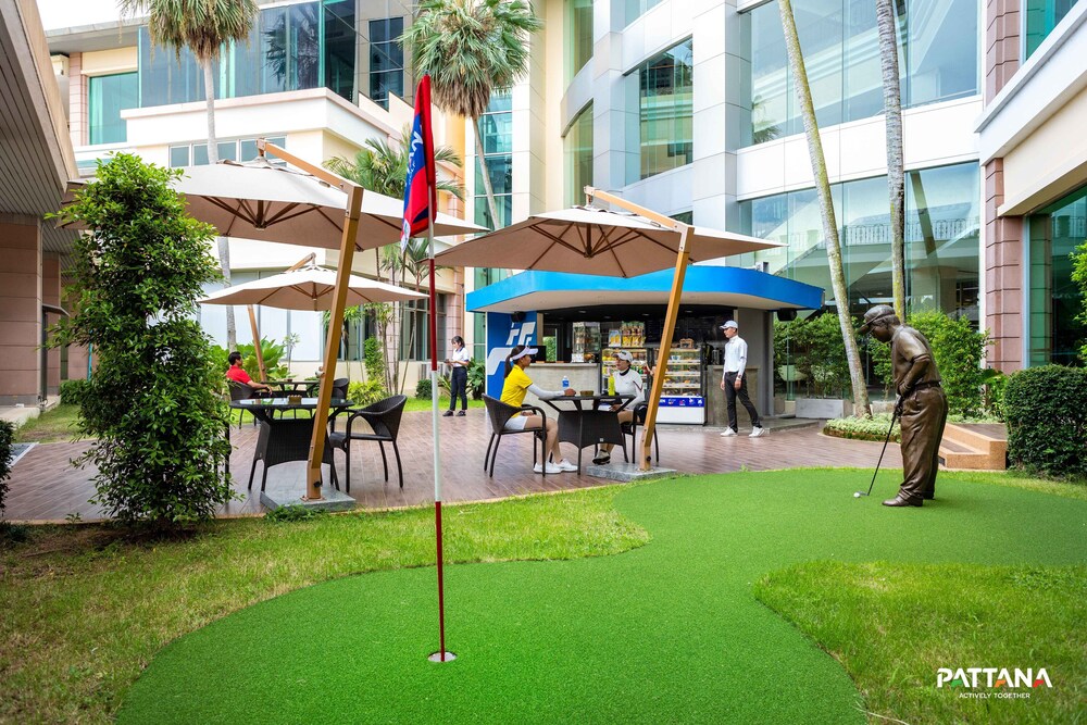 Pattana Golf Club And Resort 31/50