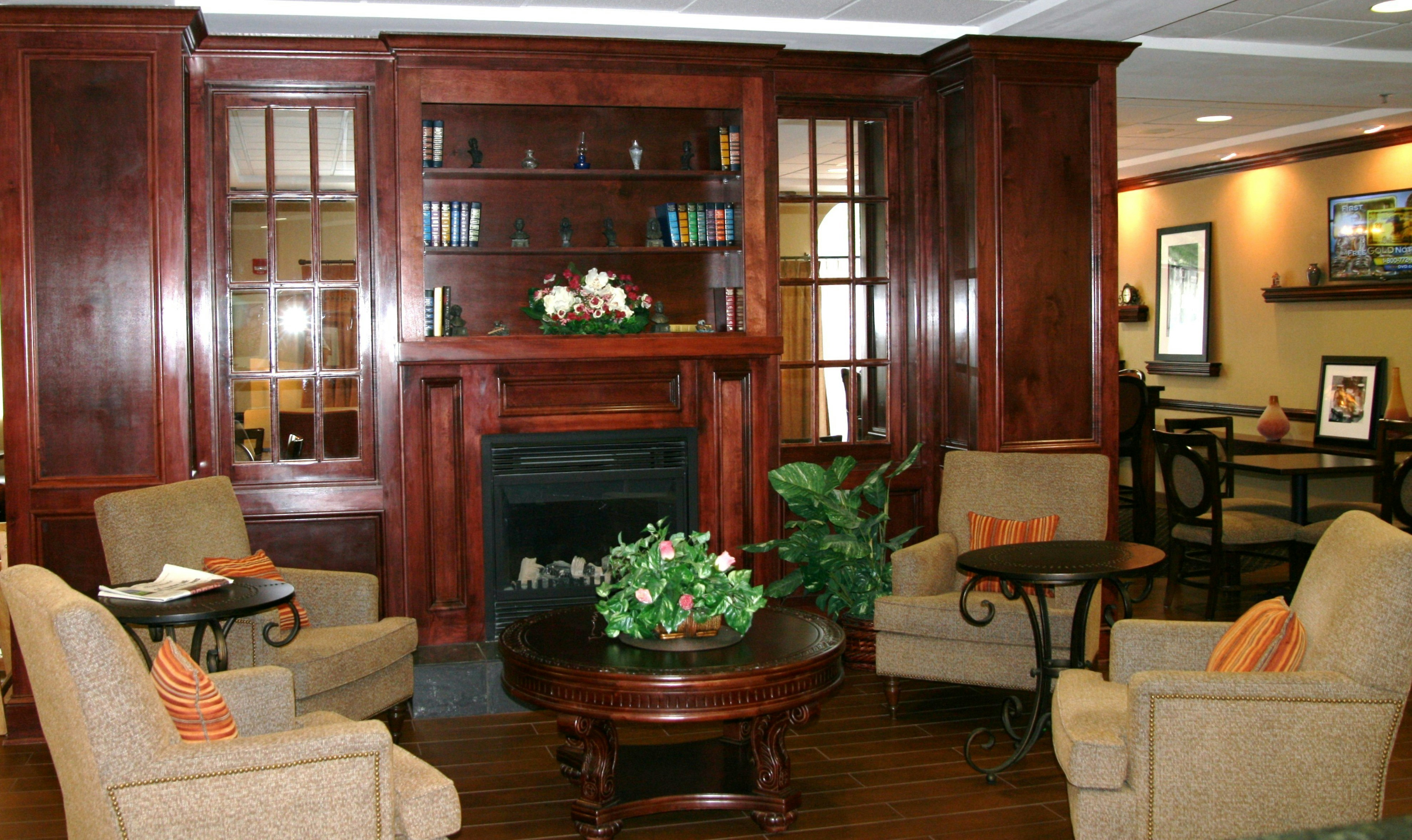 Hampton Inn Newbery Opera House 30/44