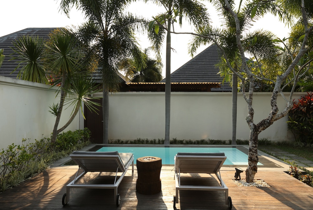 NUNIA VILLA 24/27