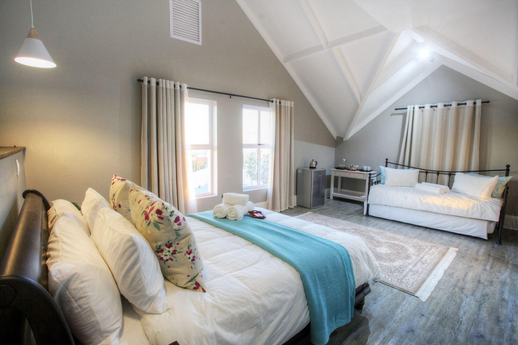 23 on Glen Guest House 8/31