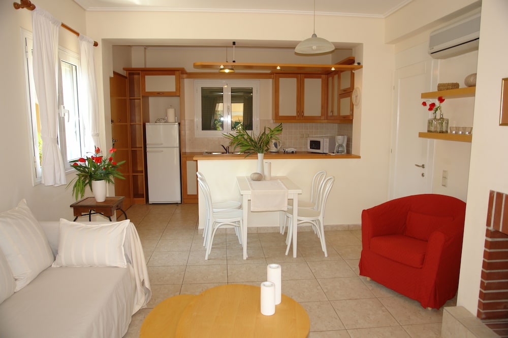 Barbati Bay Apartments 7/66