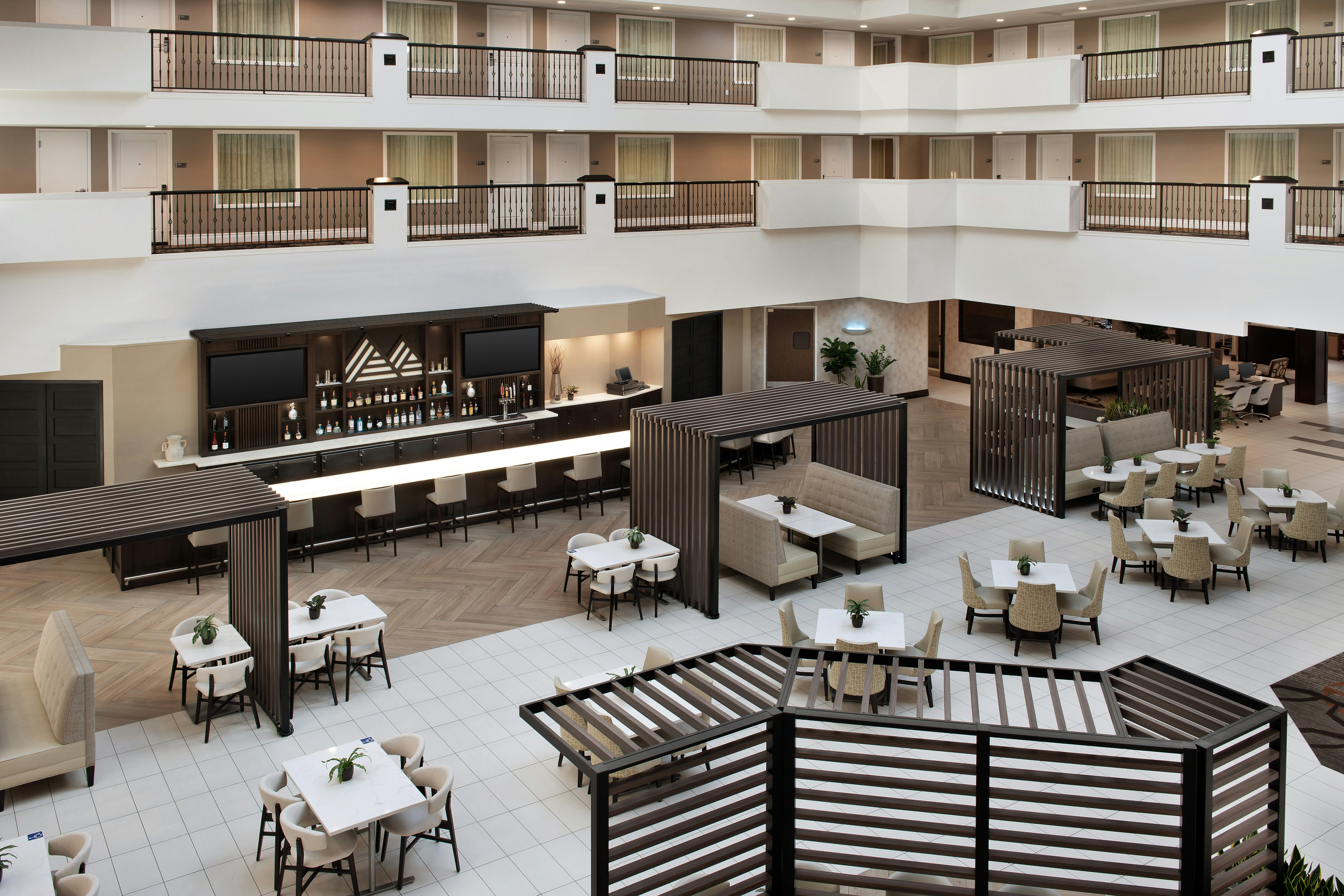 Embassy Suites La Quinta & Spa 53/85