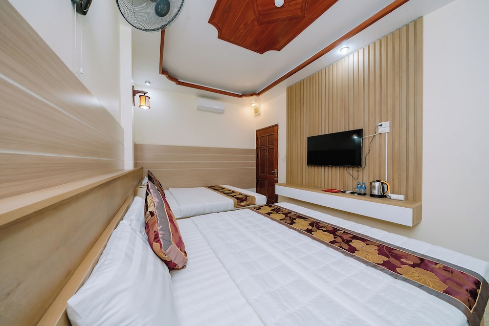My Ngoc Hotel Catba 18/45