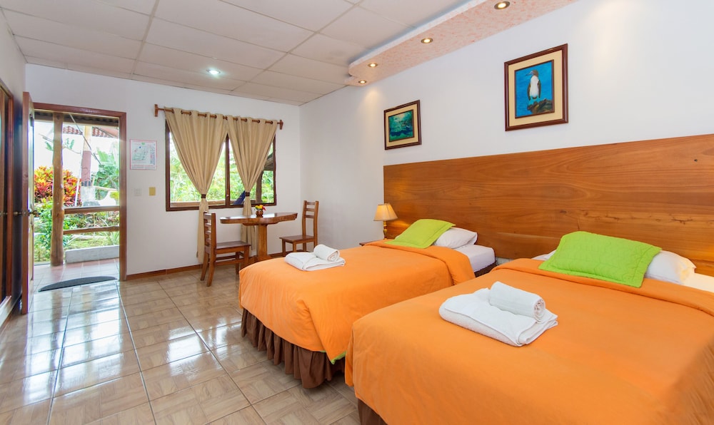 Twin Lodge Galapagos Hotel 28/68