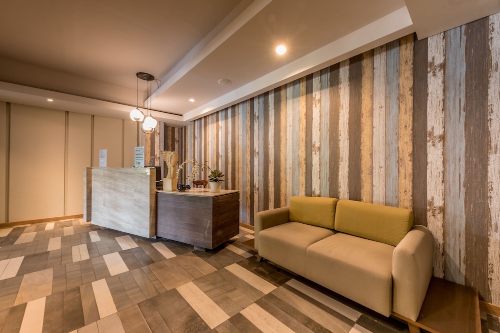 Grande Valore Hotel and Serviced Apartment (ex Oakwood Residence Cikarang) 11/68