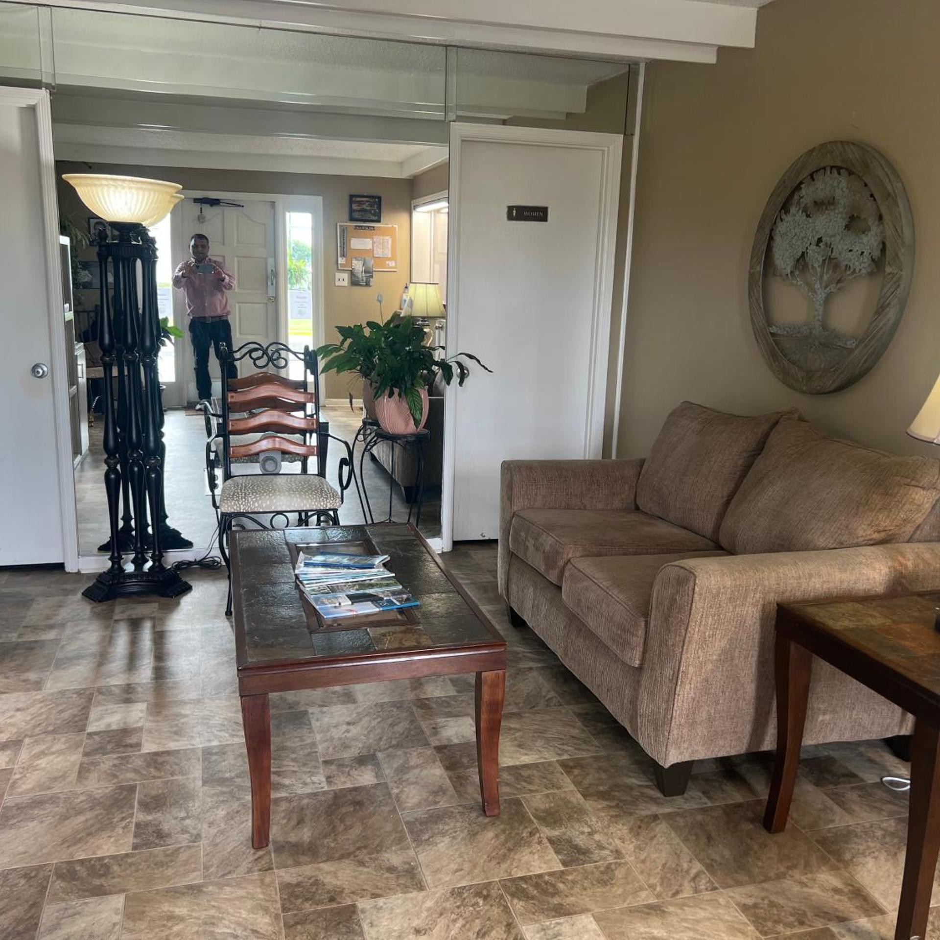 Towne Inn 29/50