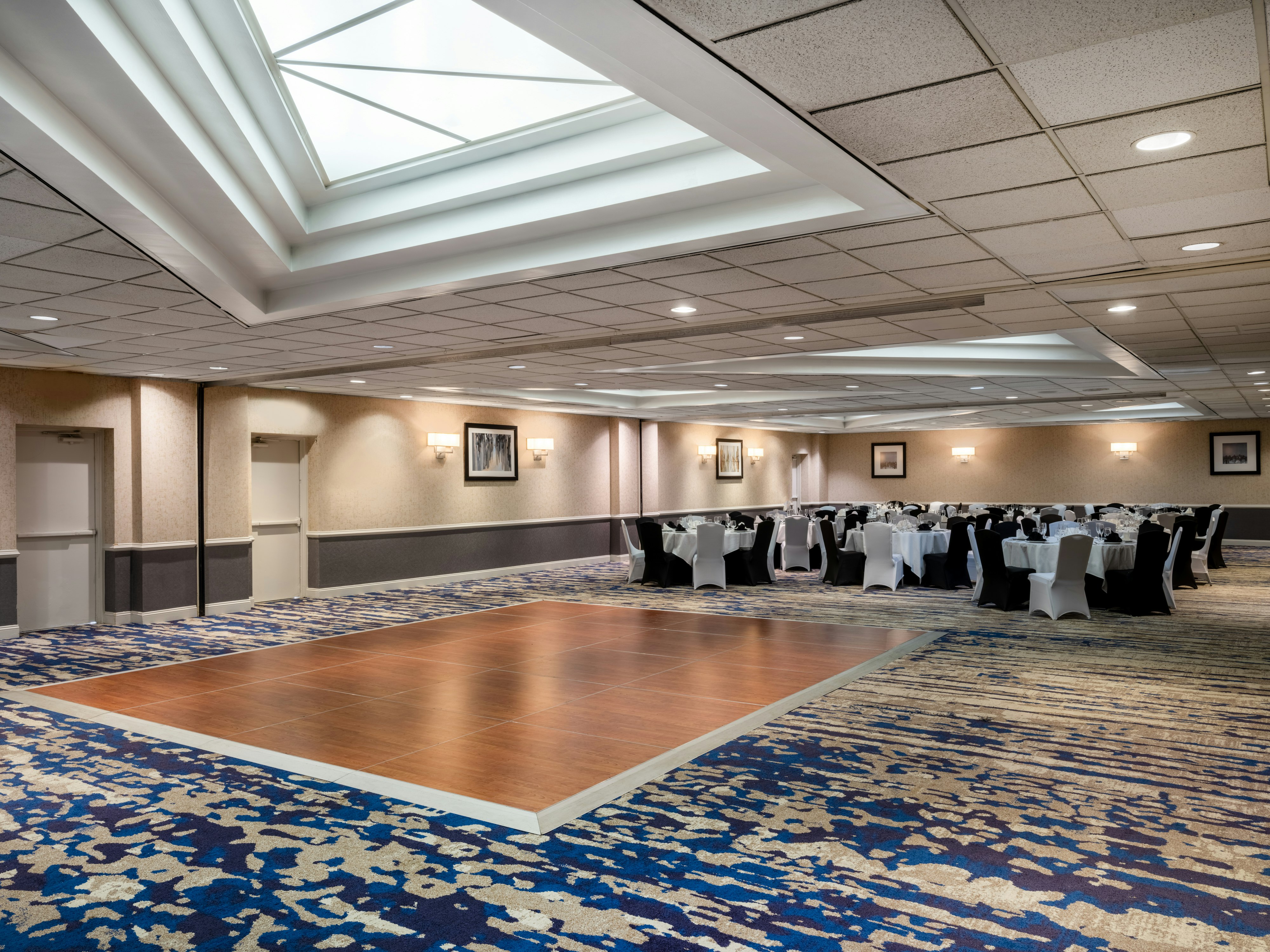 Embassy Suites By Hilton Baltimore Hunt Valley 25/59