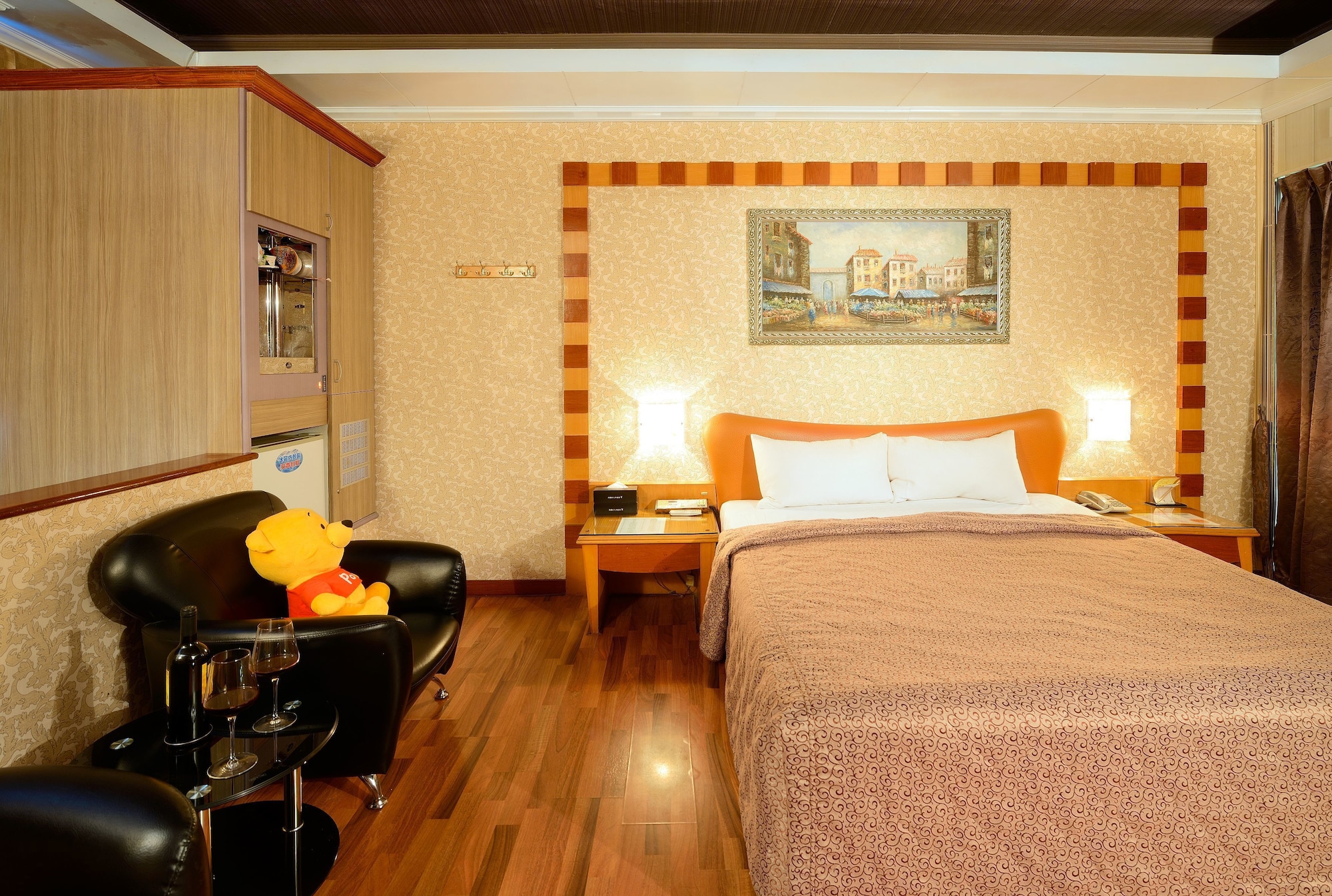 DELUXE, DOUBLE BED