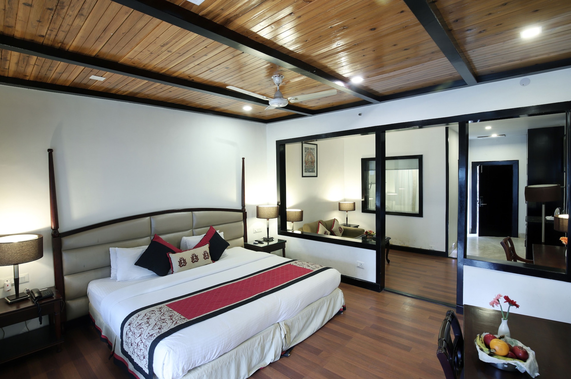 PREMIER, GARDEN VIEW, BALCONY