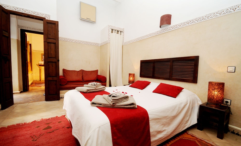 Riad Elias 45/72