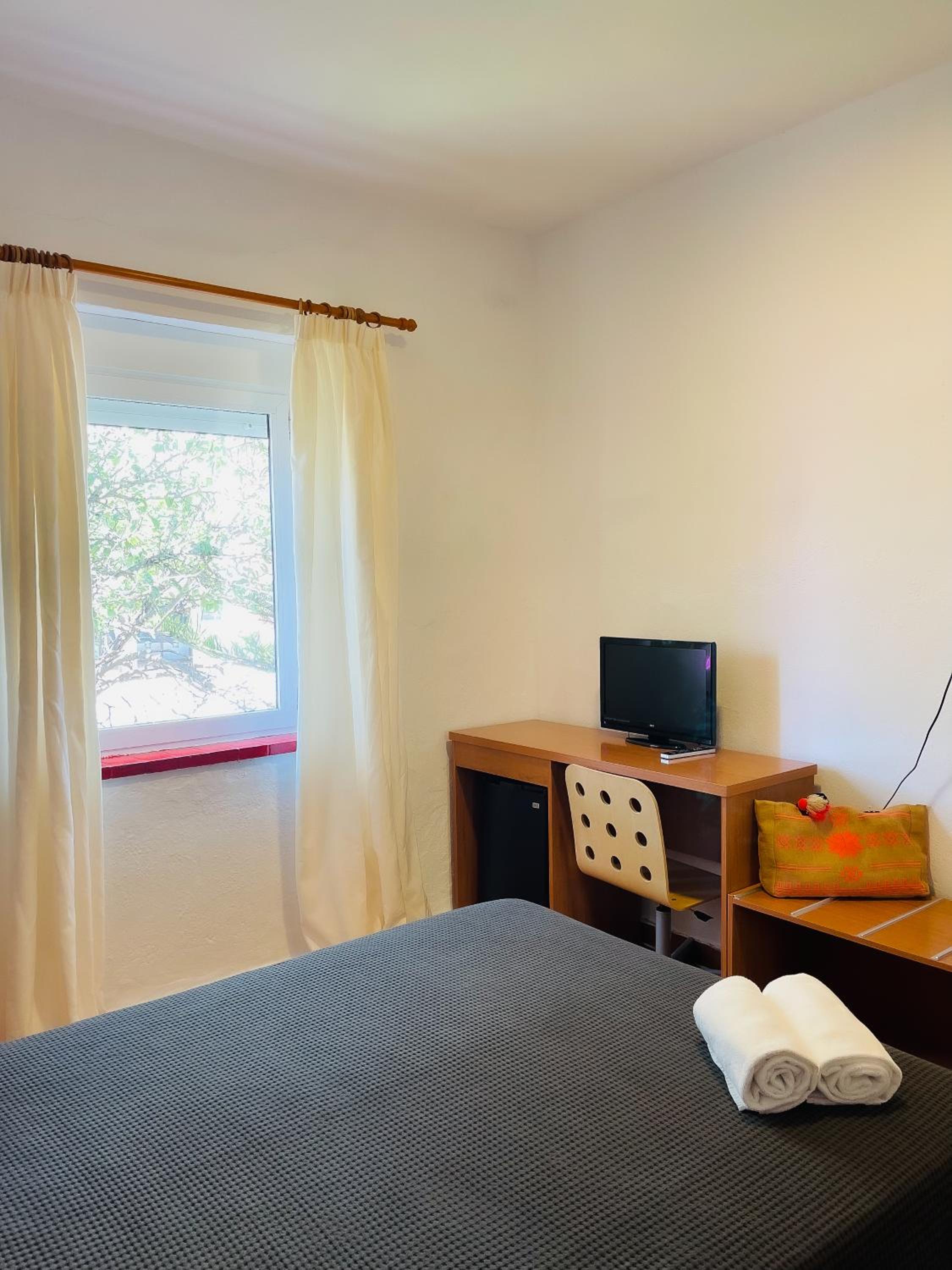 Room, Double Bed