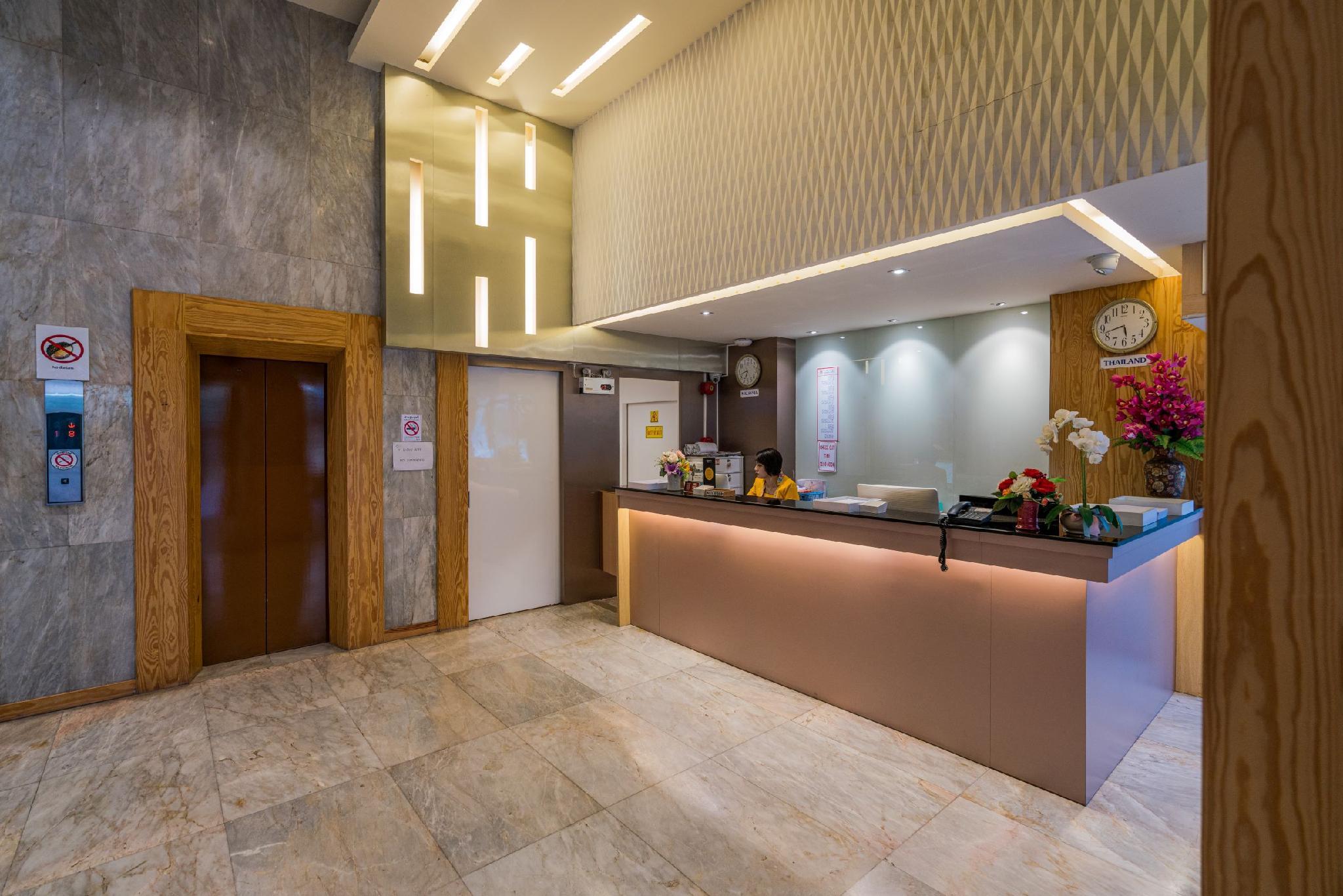 D-One Hotel 12/46