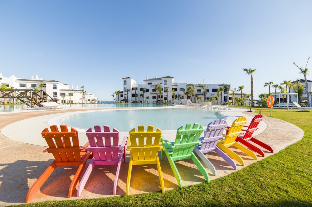 ESTEPONA HOLIDAY HILLS 42/50