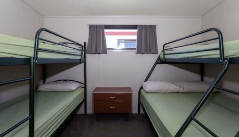 Cosy Corner Holiday Park 16/50