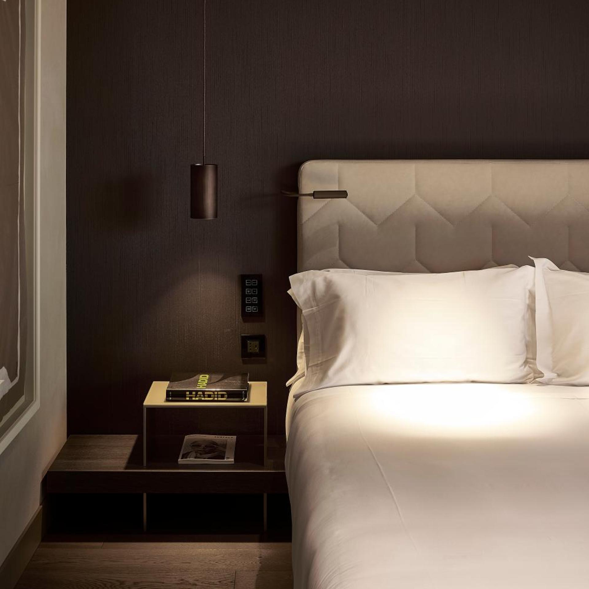 غرفة ديلوكس بسرير مزدوج بشرفة، HOTEL VIU MILAN 5/8