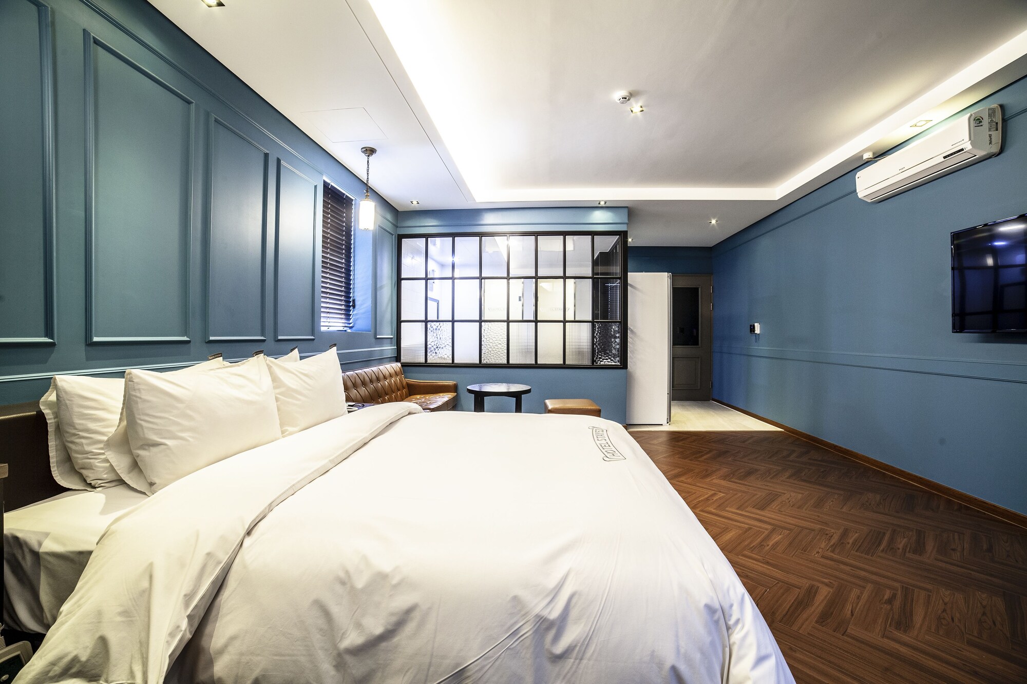 Style, Premium, King Bed