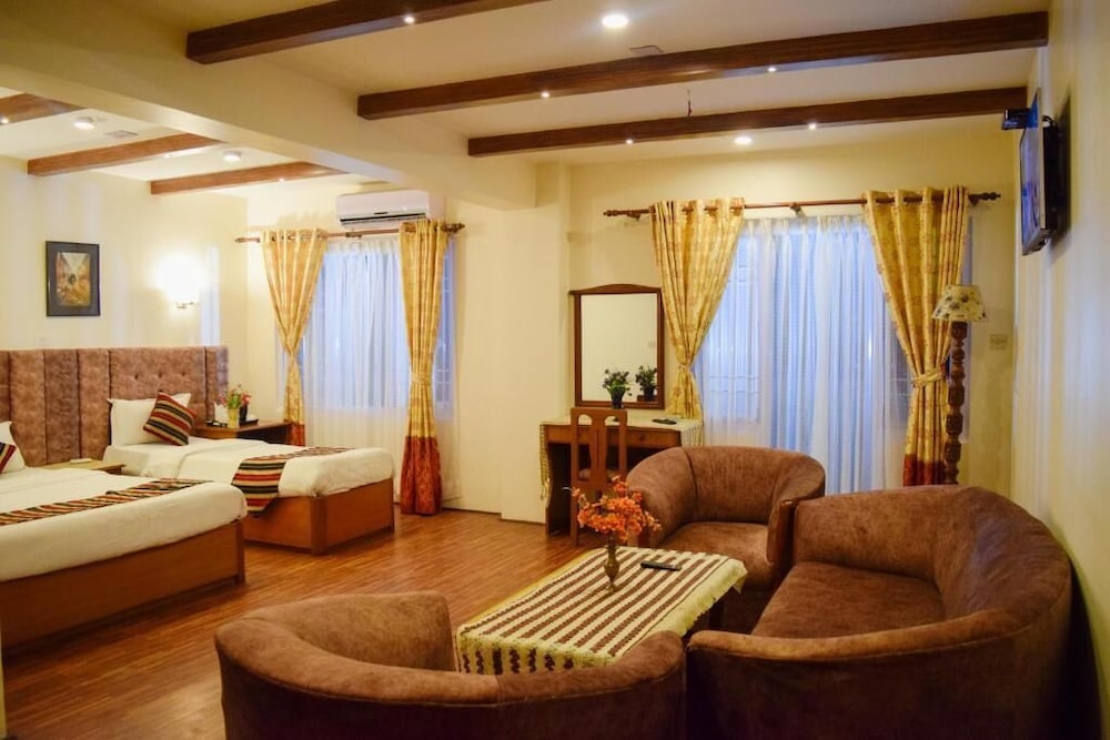 Kathmandu Prince Hotel 23/32