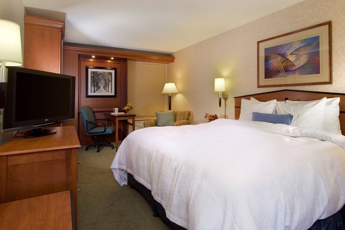 Larkspur Landing Hotel Ann Arbor 7/21
